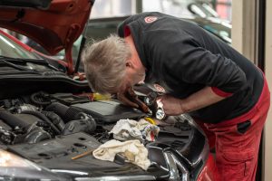 Distributieriem Mini vervangen bij Potgieter in Assen