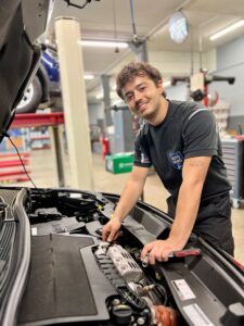 Radiateur vervangen bij Autoborg Assen